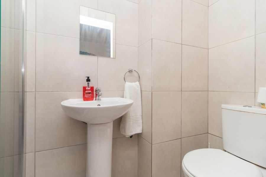 2 Bedroom Property for Sale in Parklands Western Cape
